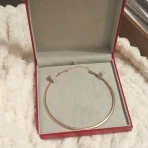 An adjustable Gold Necklace